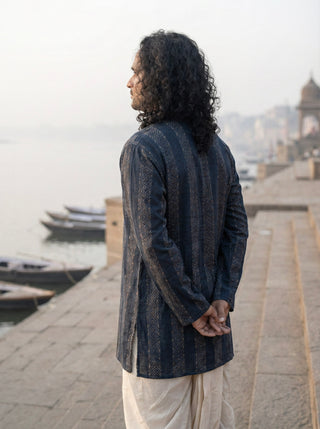 Neerav Kurta