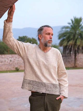 Kathikī T-shirt