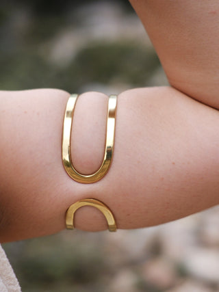 Astra Armlet