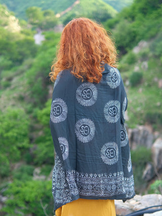Mantra Shawl
