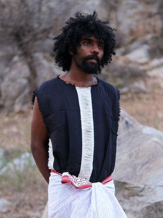 Konyak Vest