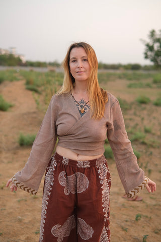 Neet Wrap Top