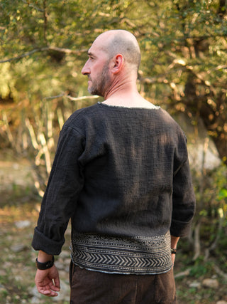 Kathikī T-shirt