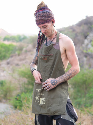 Wander  Aprons