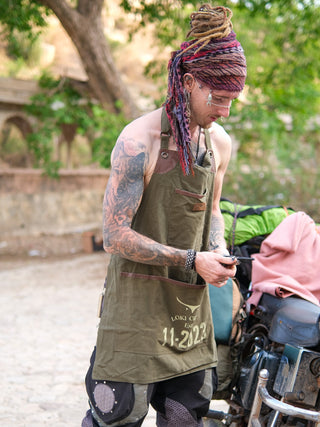 Wander  Aprons